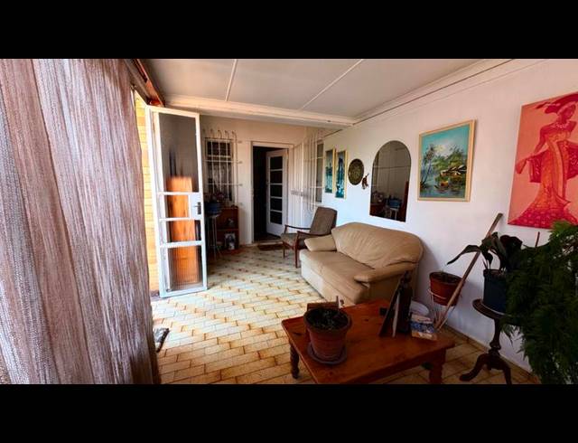 3 BEDROOM HOUSE FOR SALE IN REWLATCH